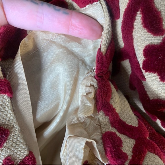 Skirtin Around Red Raised Velvet Patterned Skirt Size 6 Cotton Lined - Picture 8 of 11